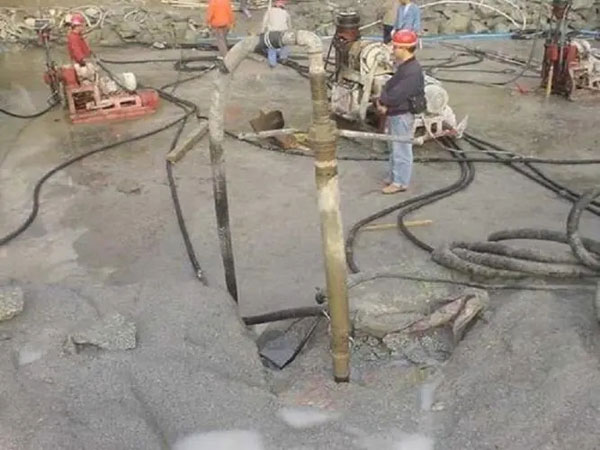 吐鲁番基础下沉注浆